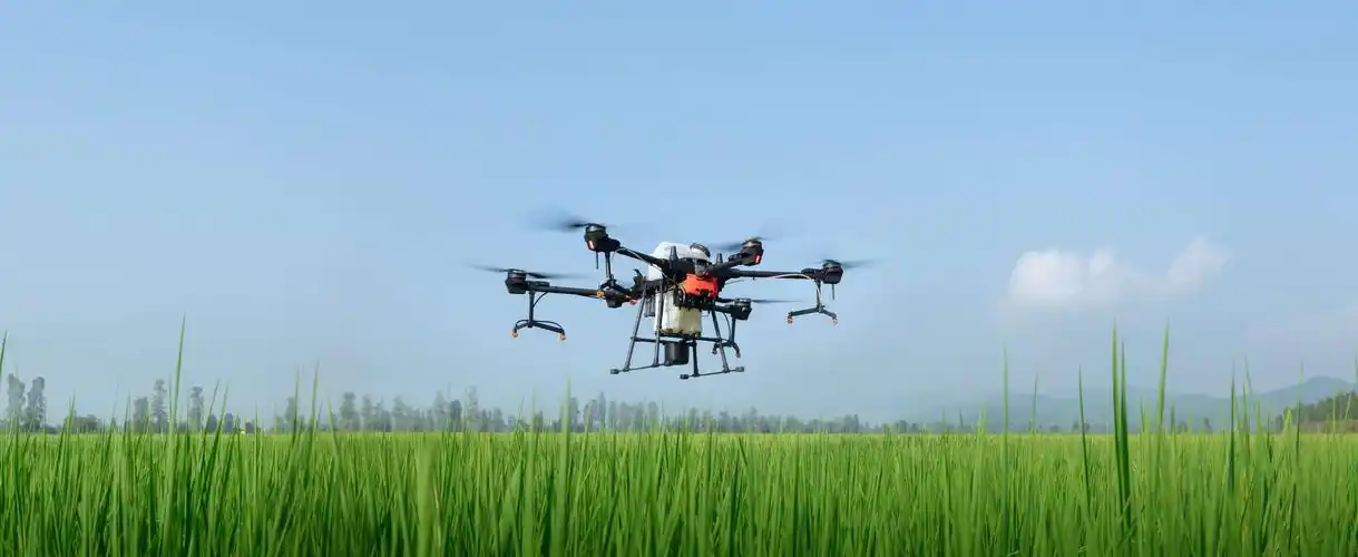 低空安全风险体系：飞行器故障、空域冲突、恶意飞行的防控研究